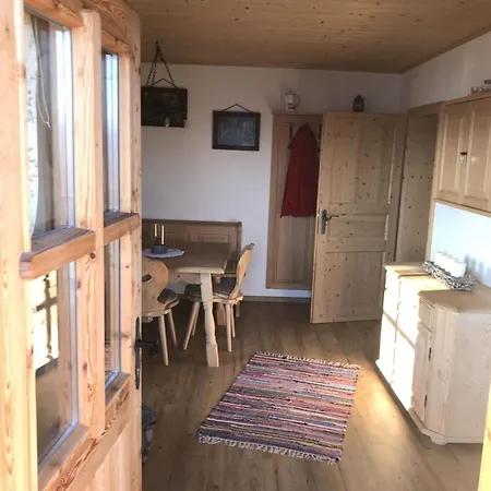 Semesterbostad Laerchenhuette